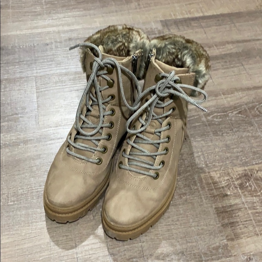 Hiking lace up boots